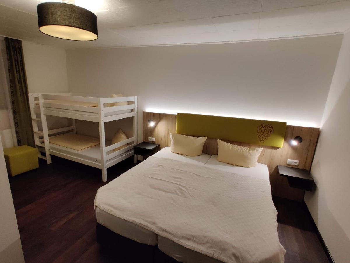 Hotel Goldene Traube Günzburg Eksteriør billede