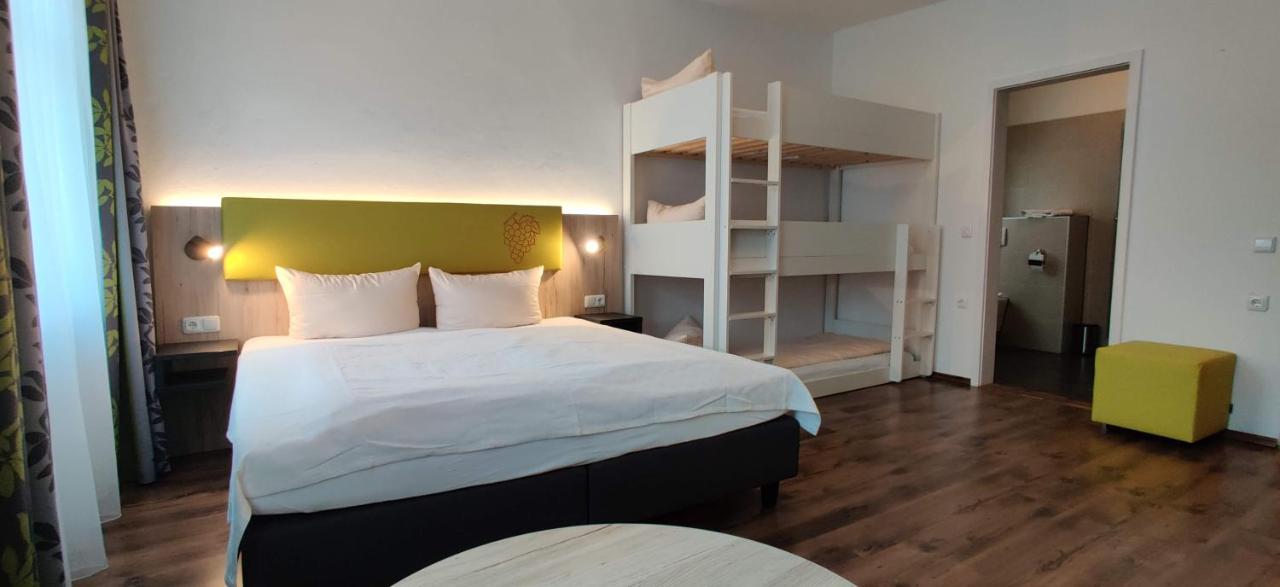 Hotel Goldene Traube Günzburg Eksteriør billede