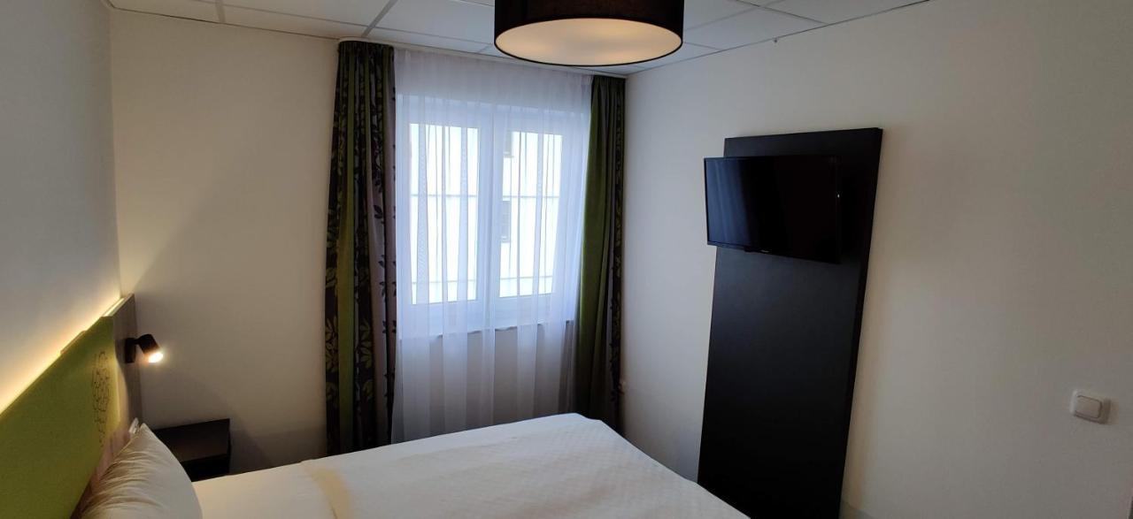 Hotel Goldene Traube Günzburg Eksteriør billede