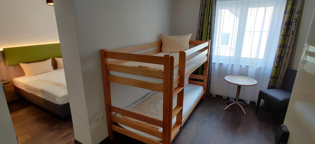 Hotel Goldene Traube Günzburg Eksteriør billede