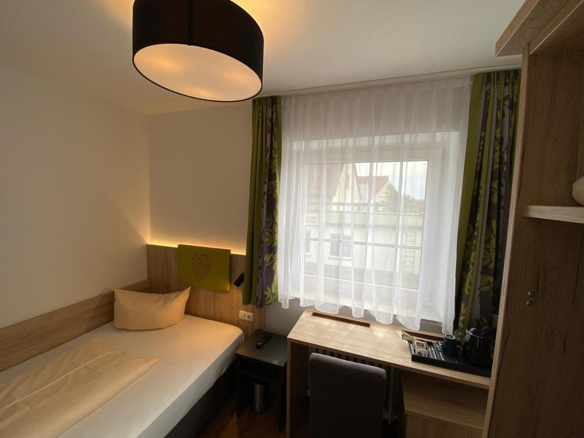 Hotel Goldene Traube Günzburg Eksteriør billede
